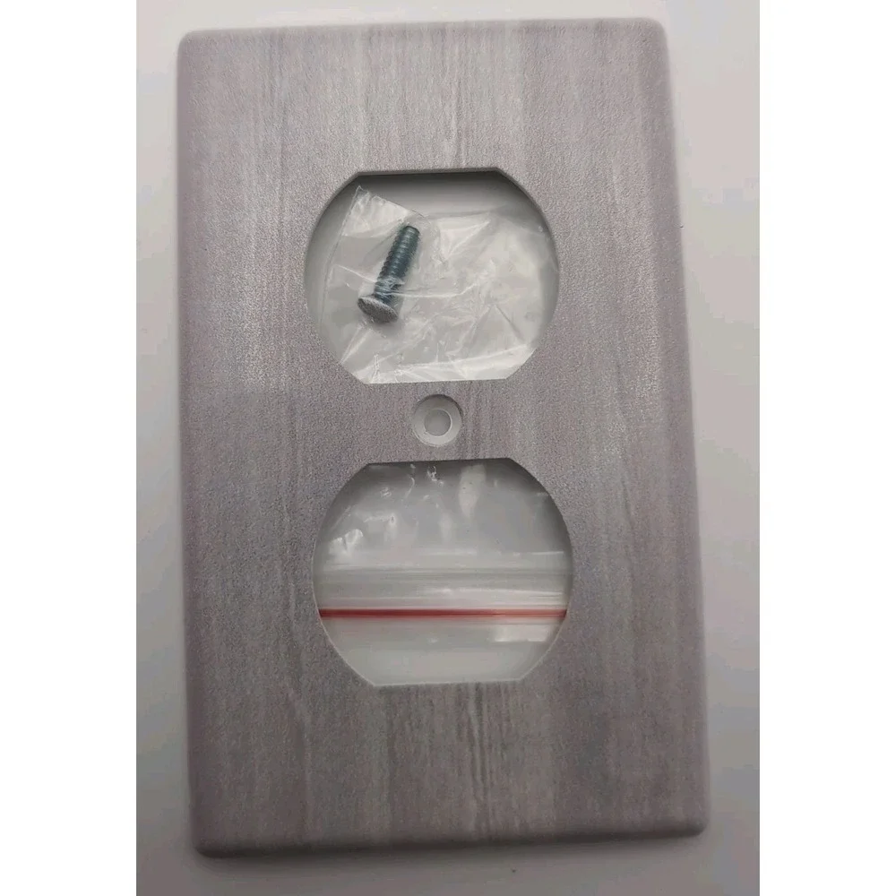 DUPLEX OUTLET PLUG RECEPTACLE‎ PLASTIC WALL COVER PLATE Faux Grey Wood Texture